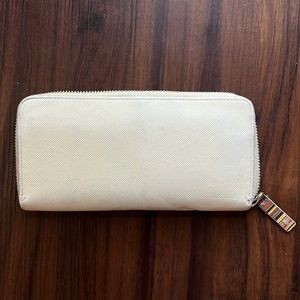 Paul Smith White Leather Zippered Wallet NWOT